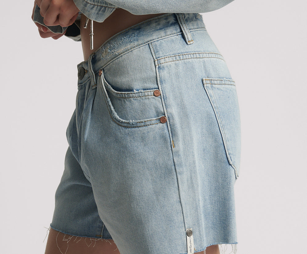 Shakers Low Waist Super Relaxed Denim Shorts - Hendrixe Blue