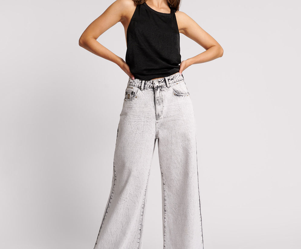 Love Machines Mid Waist Super Wide Leg Denim Jeans - Bianco