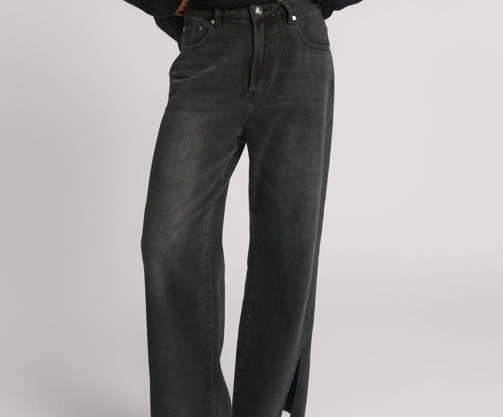 Billie Low Slung Straight Leg Mid Waist Denim Jeans - Faded Black