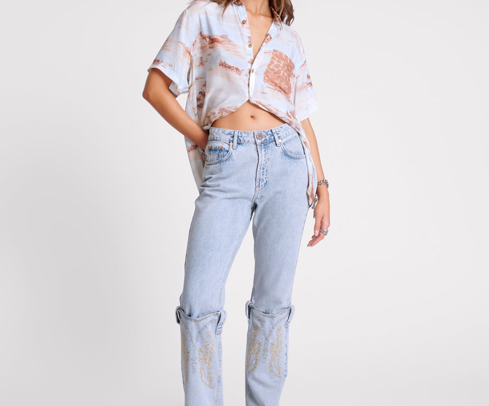 RODEO BOOTS HIGH WAIST DENIM JEANS